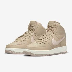 NIKE AIR FORCE 1 SCULPT - 6.5W / 5M